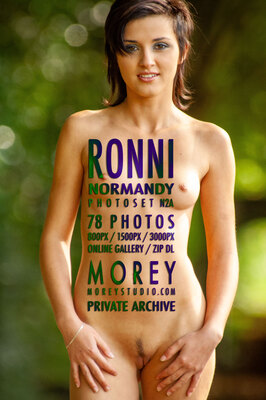 Ronni Normandy erotic photography of nude models